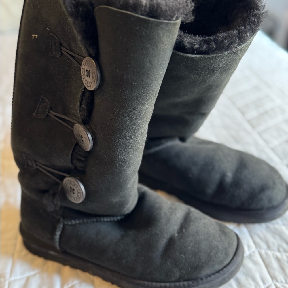 Ugg Bailey Triple Button Down Black Boots-Size 8 - image 1
